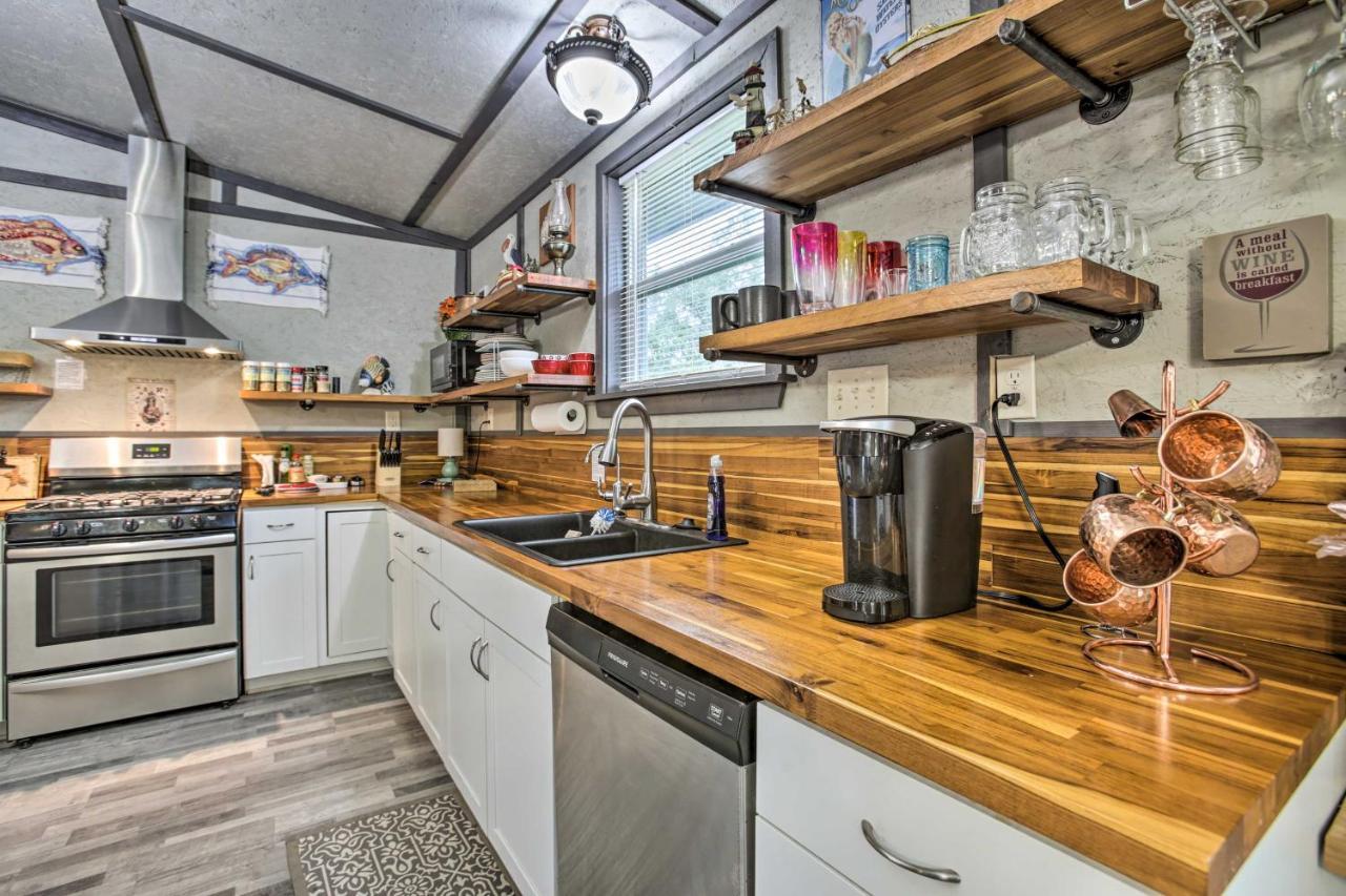 Waterfront Bay St Louis Beach House With Deck! Bay St. Louis 外观 照片