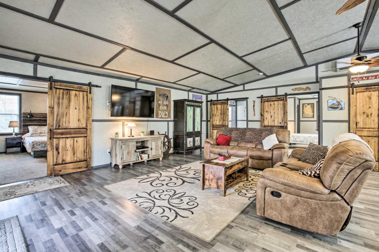 Waterfront Bay St Louis Beach House With Deck! Bay St. Louis 外观 照片